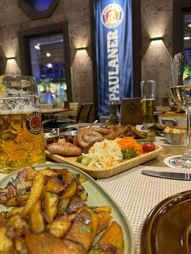 Restaurant Paulaner, Yerevan, photo