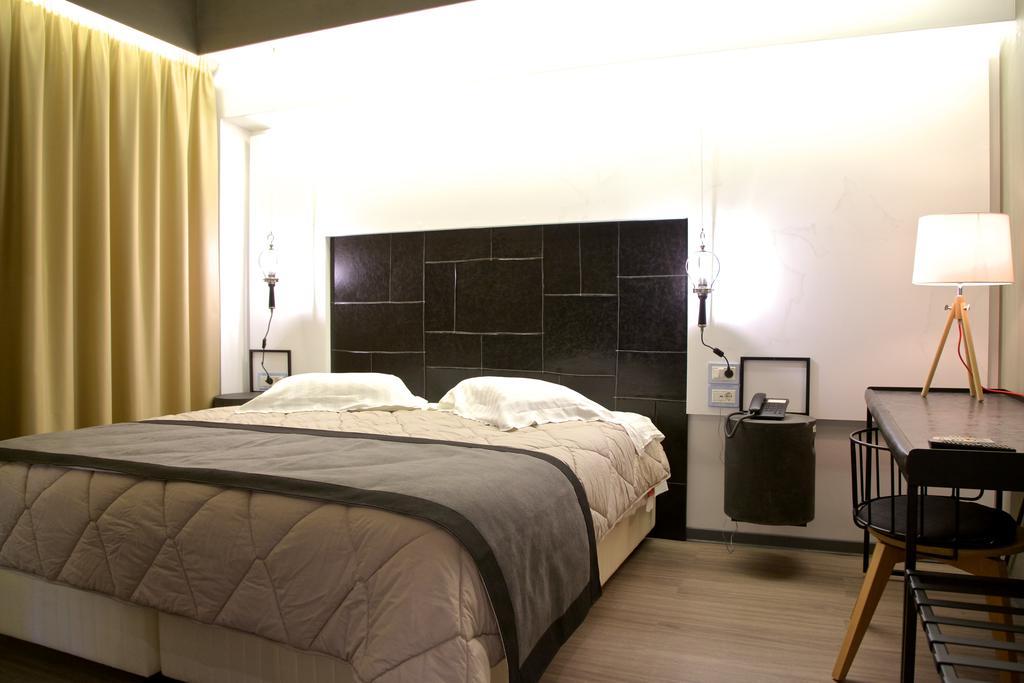 Фото Adonis City Hotel