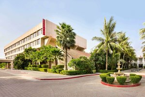 Гостиница Ramada Plaza by Wyndham Karachi Airport Hotel
