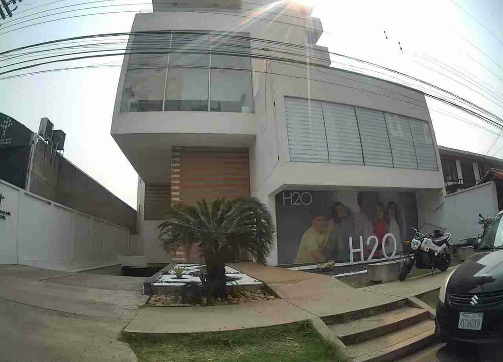 Beauty salon H2O, Santa Cruz de la Sierra, photo