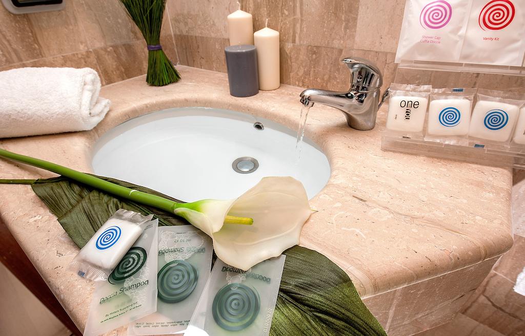 Фото Quality Hotel Rouge et Noir Roma