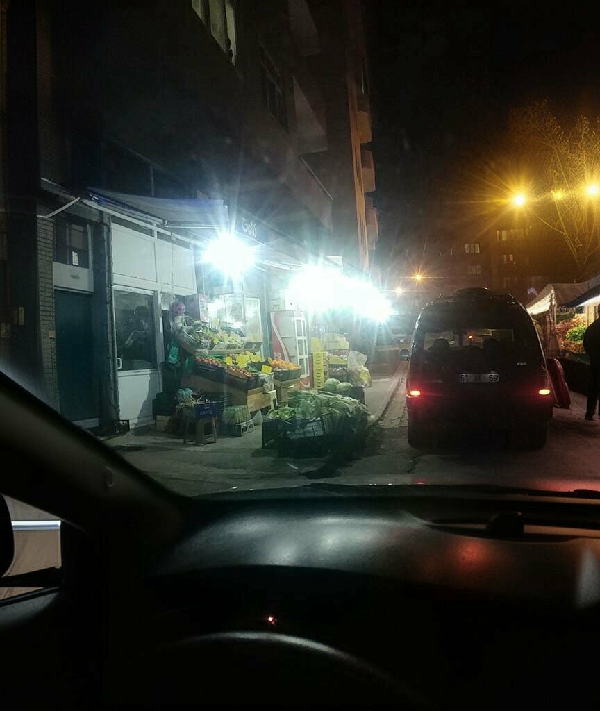 Convenience store Dost Market, Yomra, photo