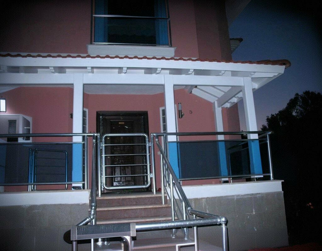 Cabinet furniture Has Ironwork, Kushadasi, photo