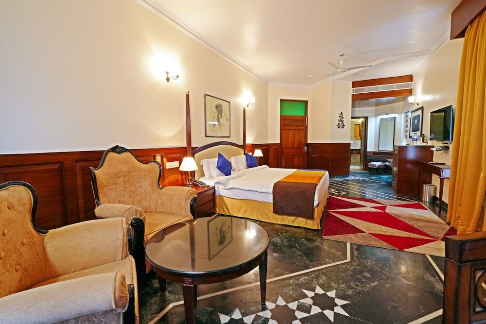 Фото WelcomHeritage Taragarh Palace