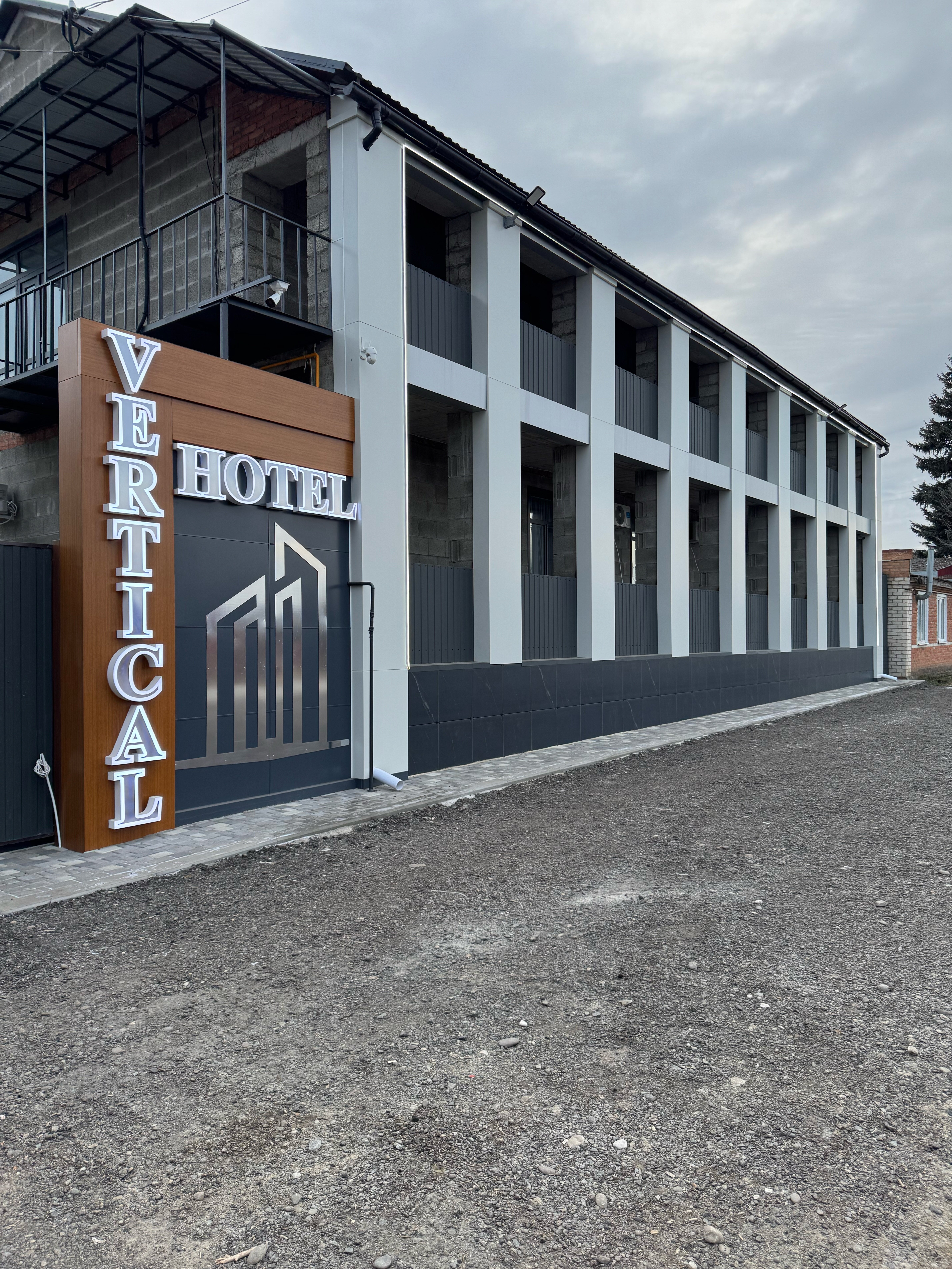 Фото отеля 2