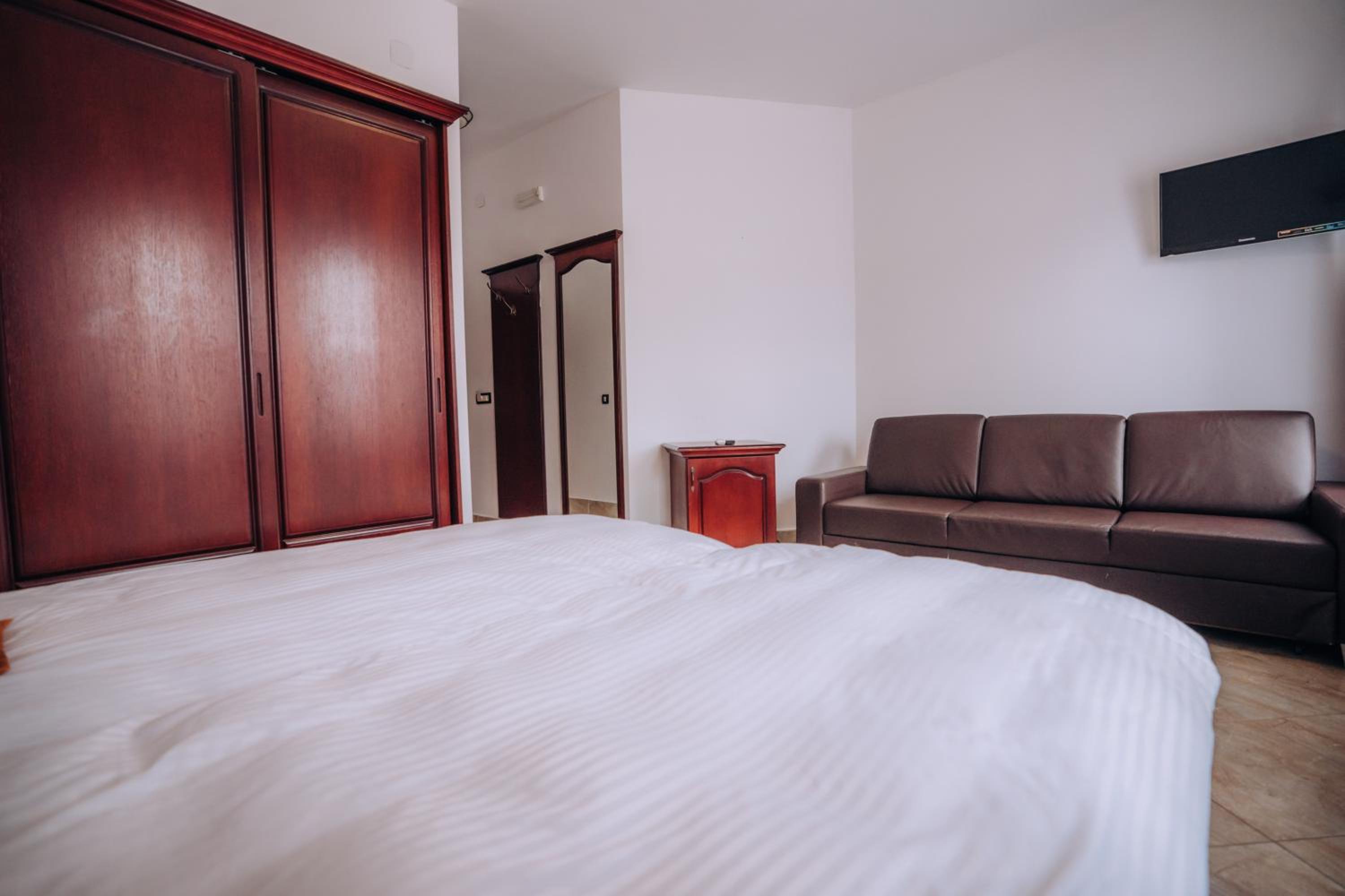 Фото Villa Lihnidos Square