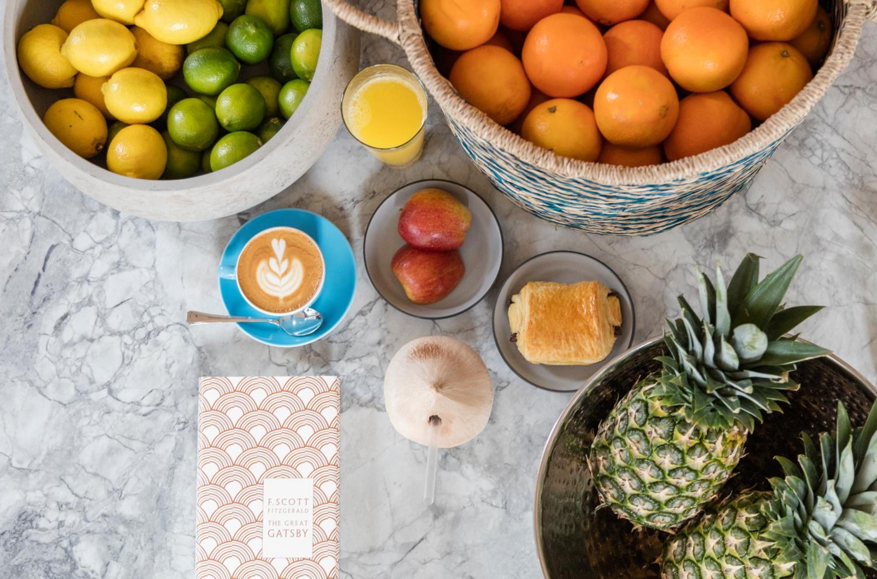 Фото Leman Locke