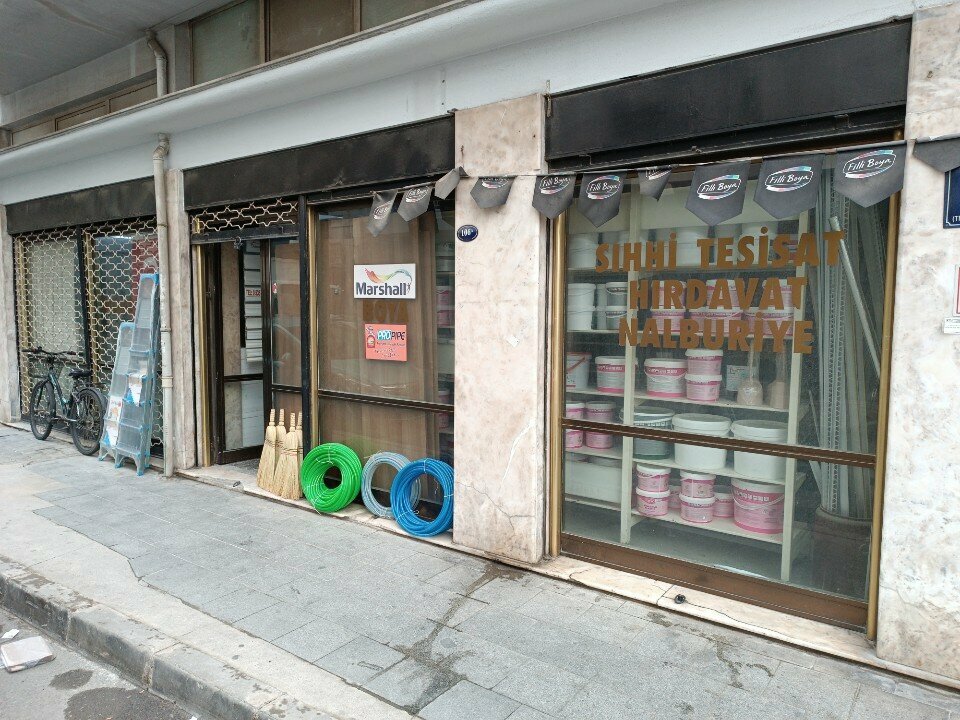 Hardware store Can Trade, Izmir, photo