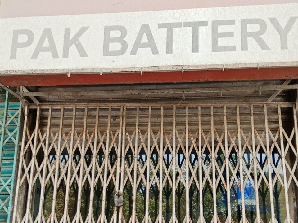 Batteries and chargers Pak, Karachi, photo