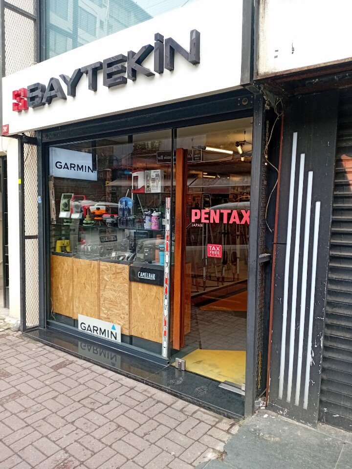 Xotin qora tanli surat bilan