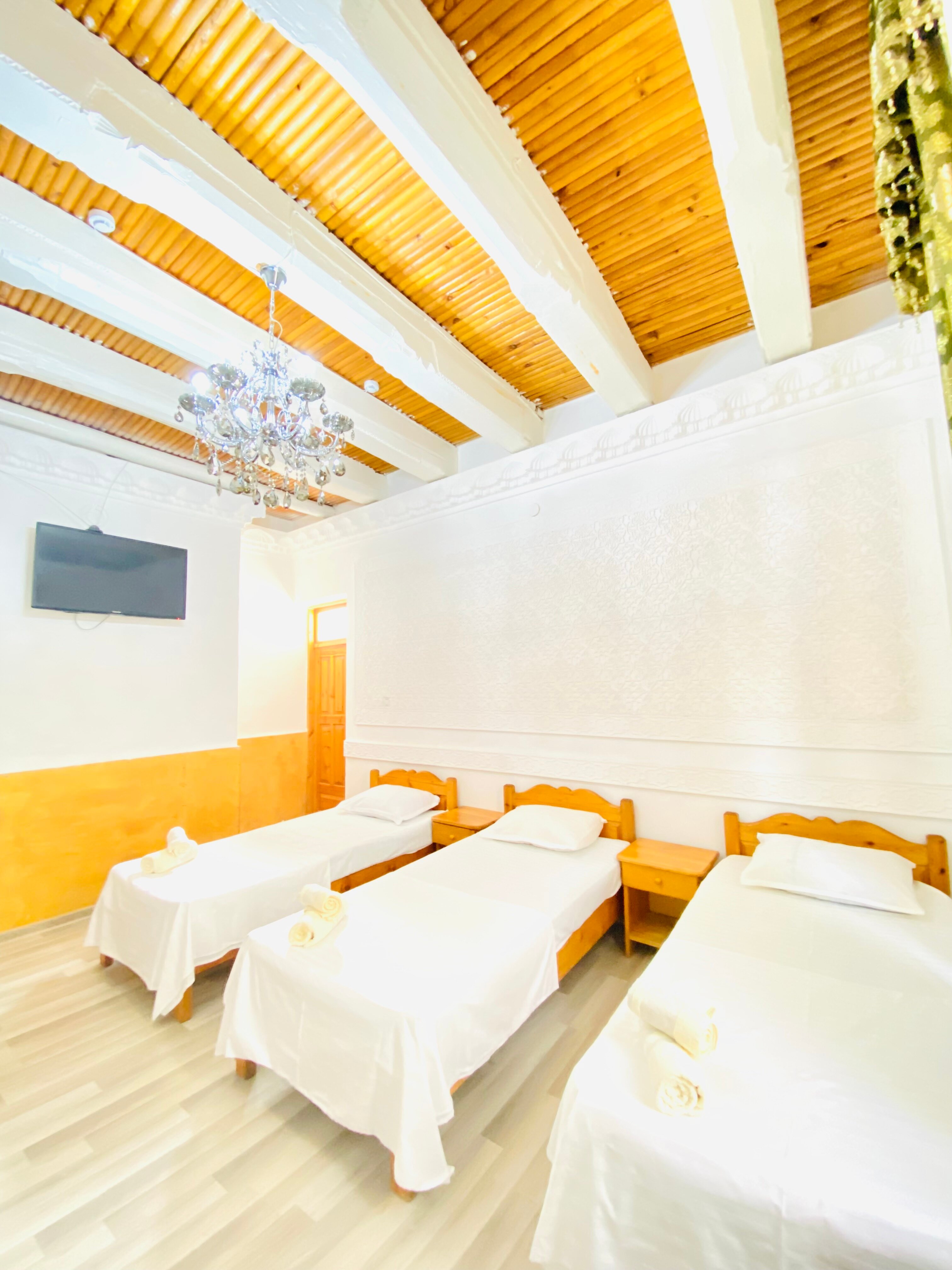 Фото Otkirbek Hotel