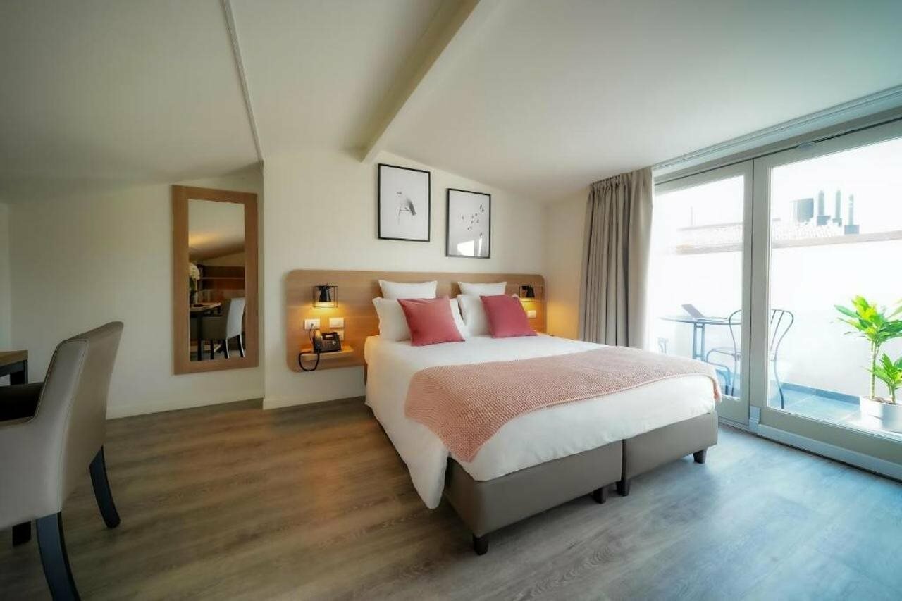 Фото Bergamo Inn 15