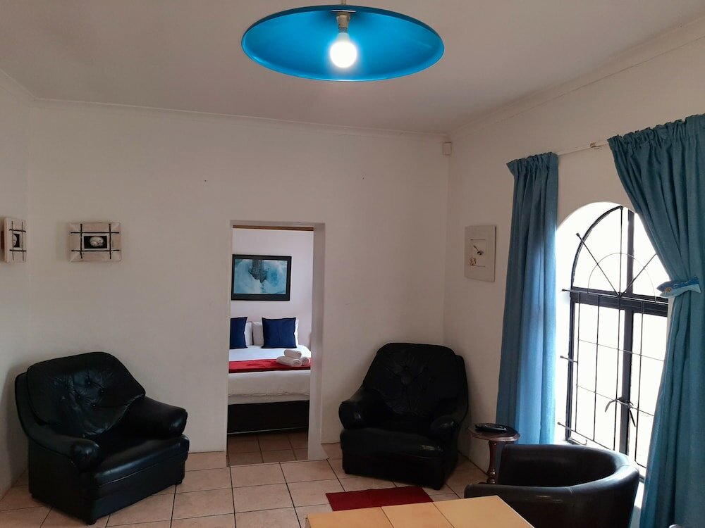 Фото Oom Piet Self Catering Accomodation