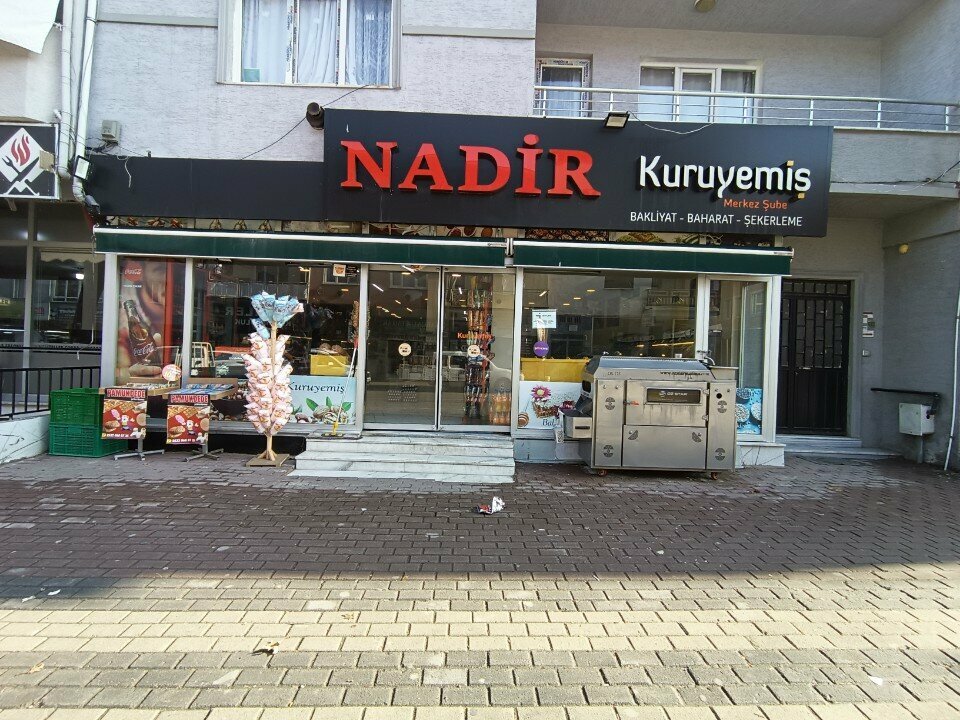 Nuts, snacks, dried fruits Nadir Nuts, Bursa, photo