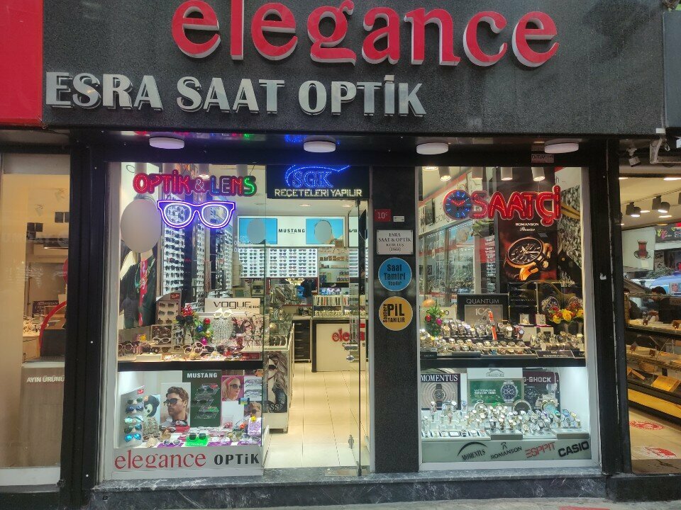 متجر ساعات Esra Optik - Saat ، اسطنبول، صورة