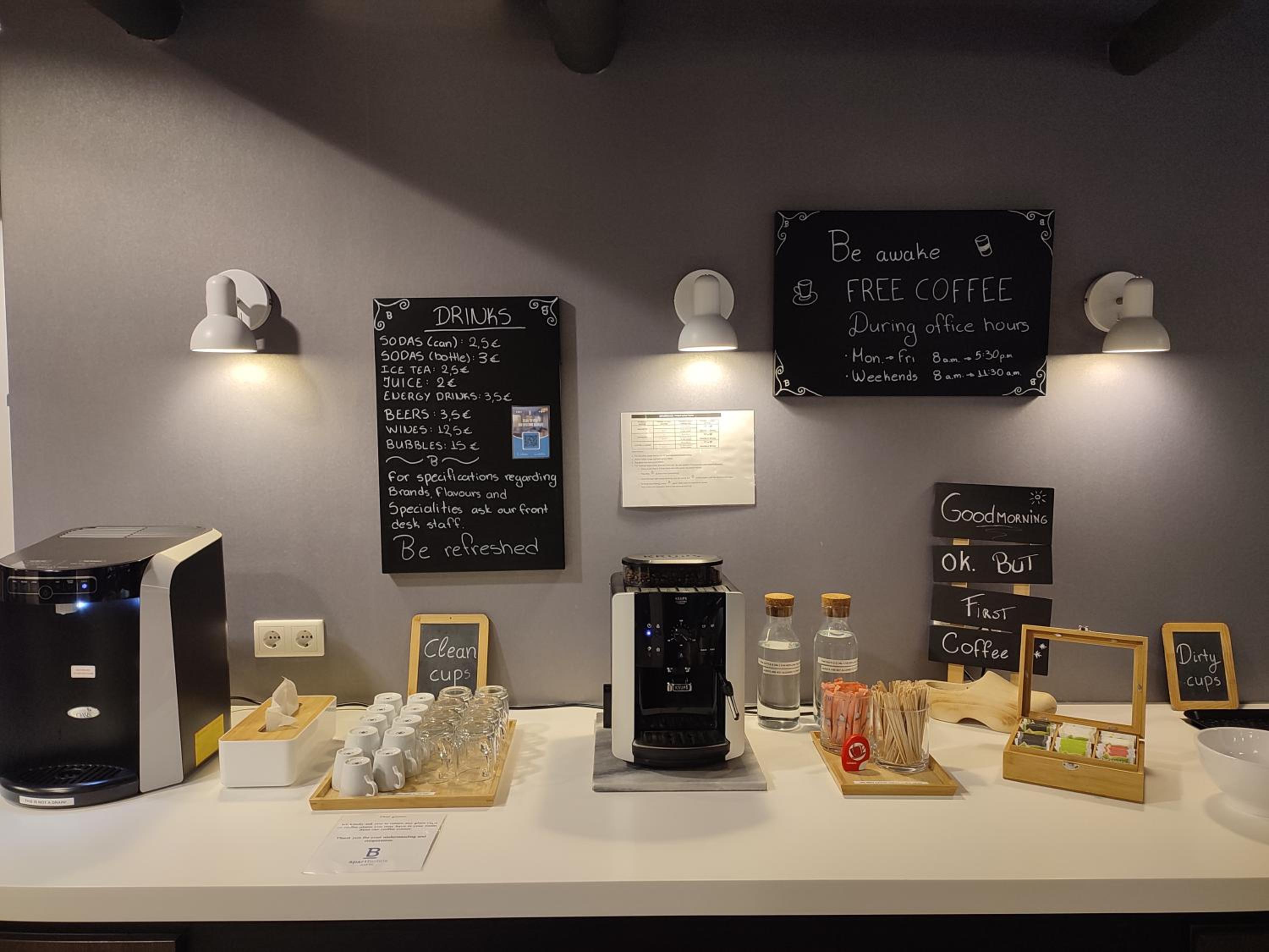 Фото B-aparthotel Kennedy