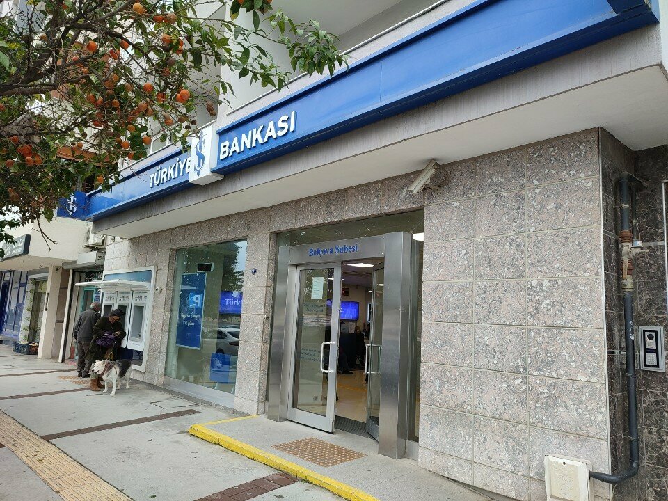 بنك Turkiye Is Bank Balcova/Izmir Branch ، إزمير، صورة