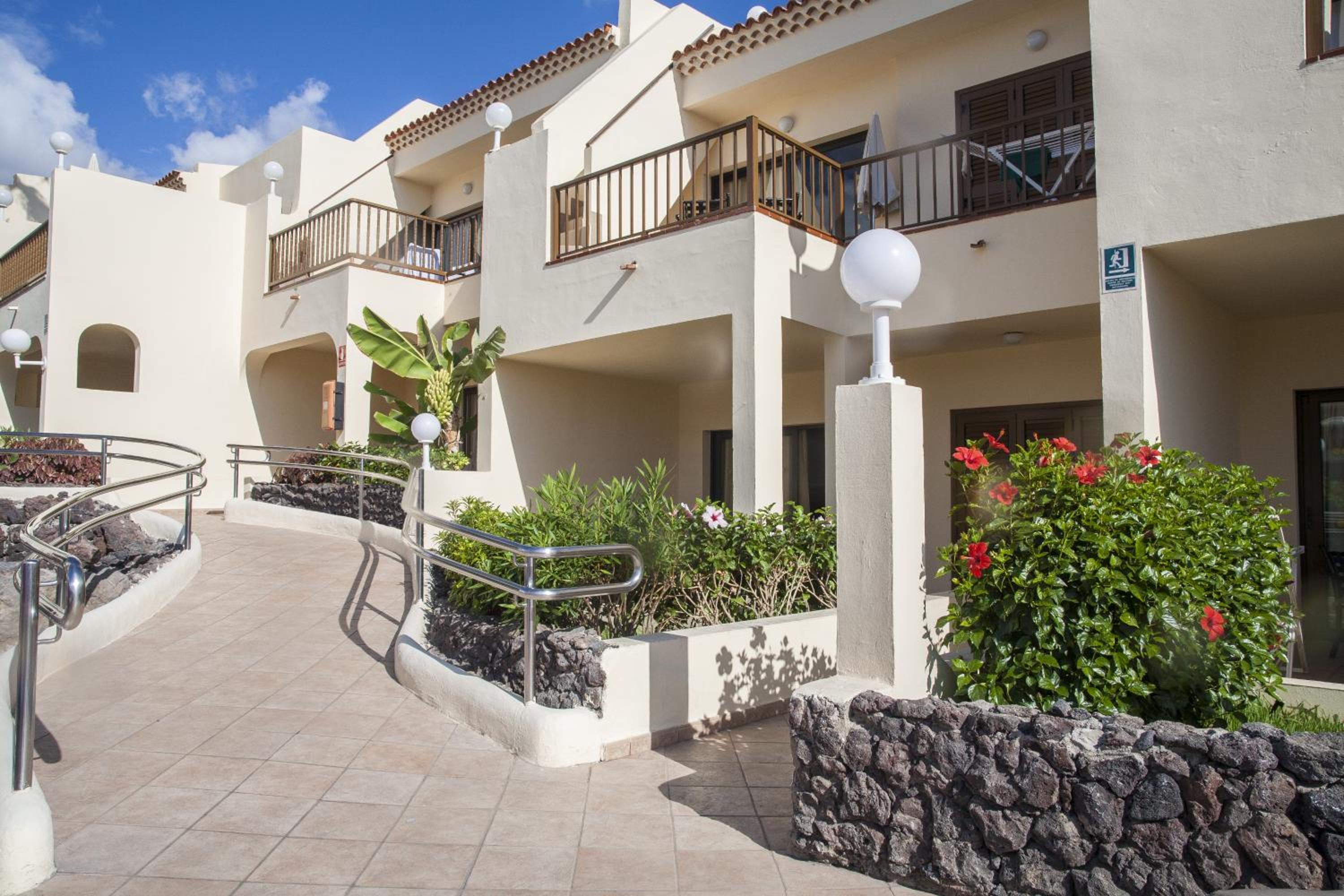 Фото Royal Sunset Beach Club