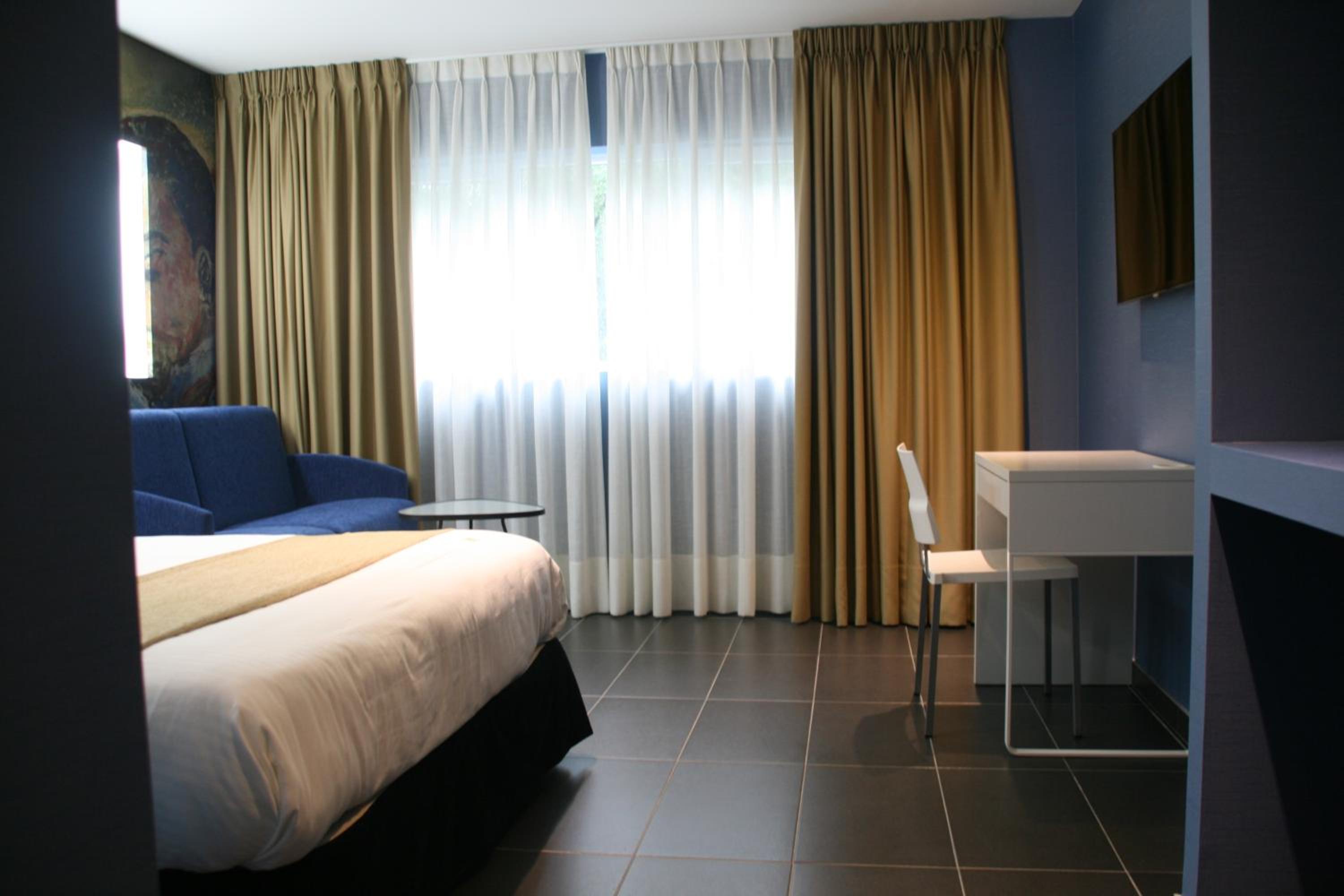 Фото Hotel Indiana