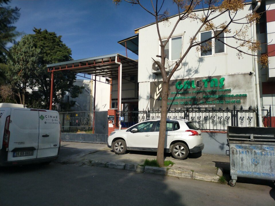 Flour and grains Galetas, Izmir, photo