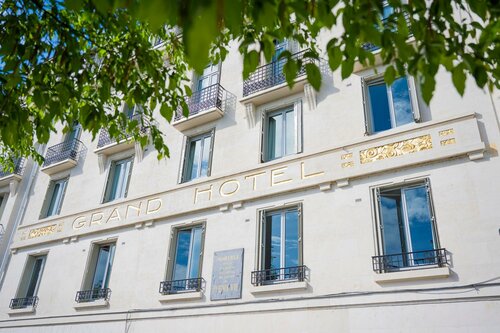 Гостиница Le Grand Hotel De Tours в Туре