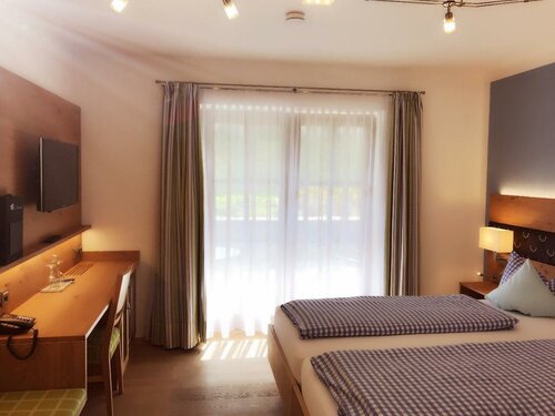 Гостиница Hotel Am Wiesenhang - Garni