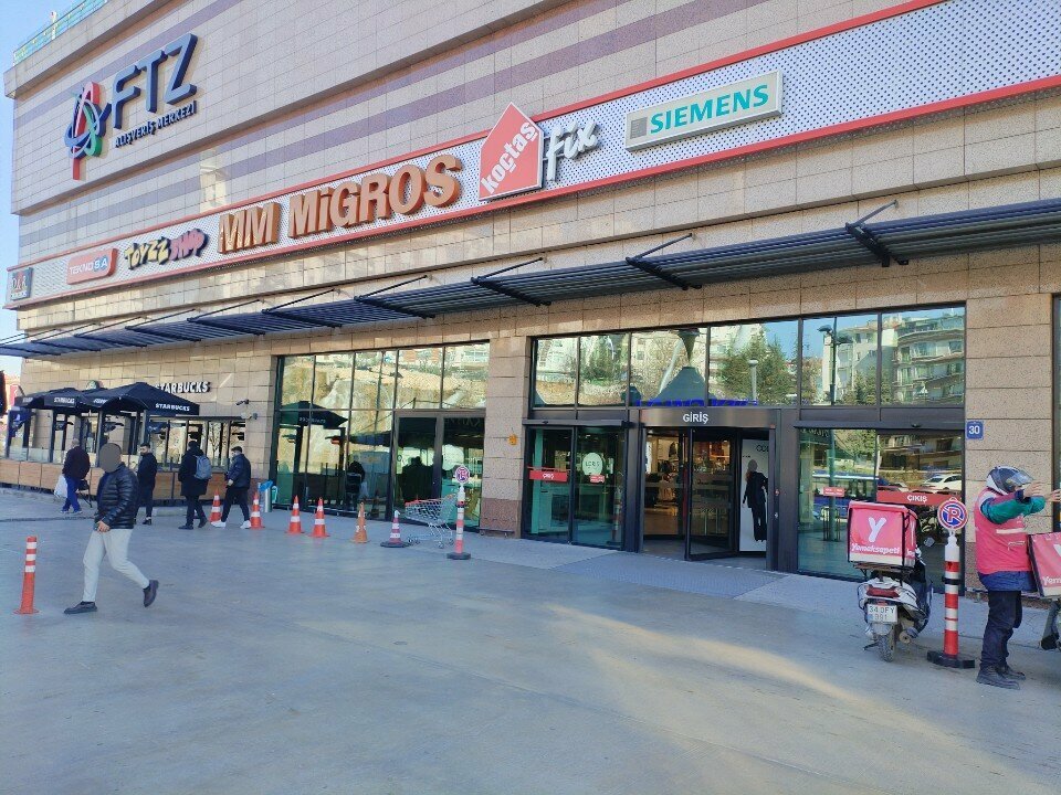 Household appliances store Siemens, Ankara, photo