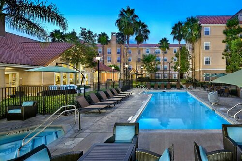Внешний вид отеля Residence Inn Anaheim Hills Yorba Linda в Анахайме, фото 2
