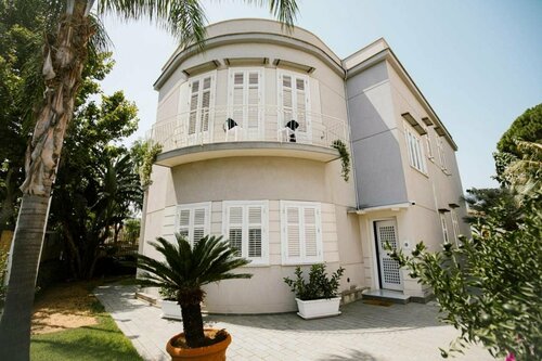 Гостиница Mondello Palace Hotel - Separate Villa в Сицилии