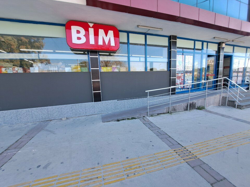 Supermarket Bim, Izmir, photo