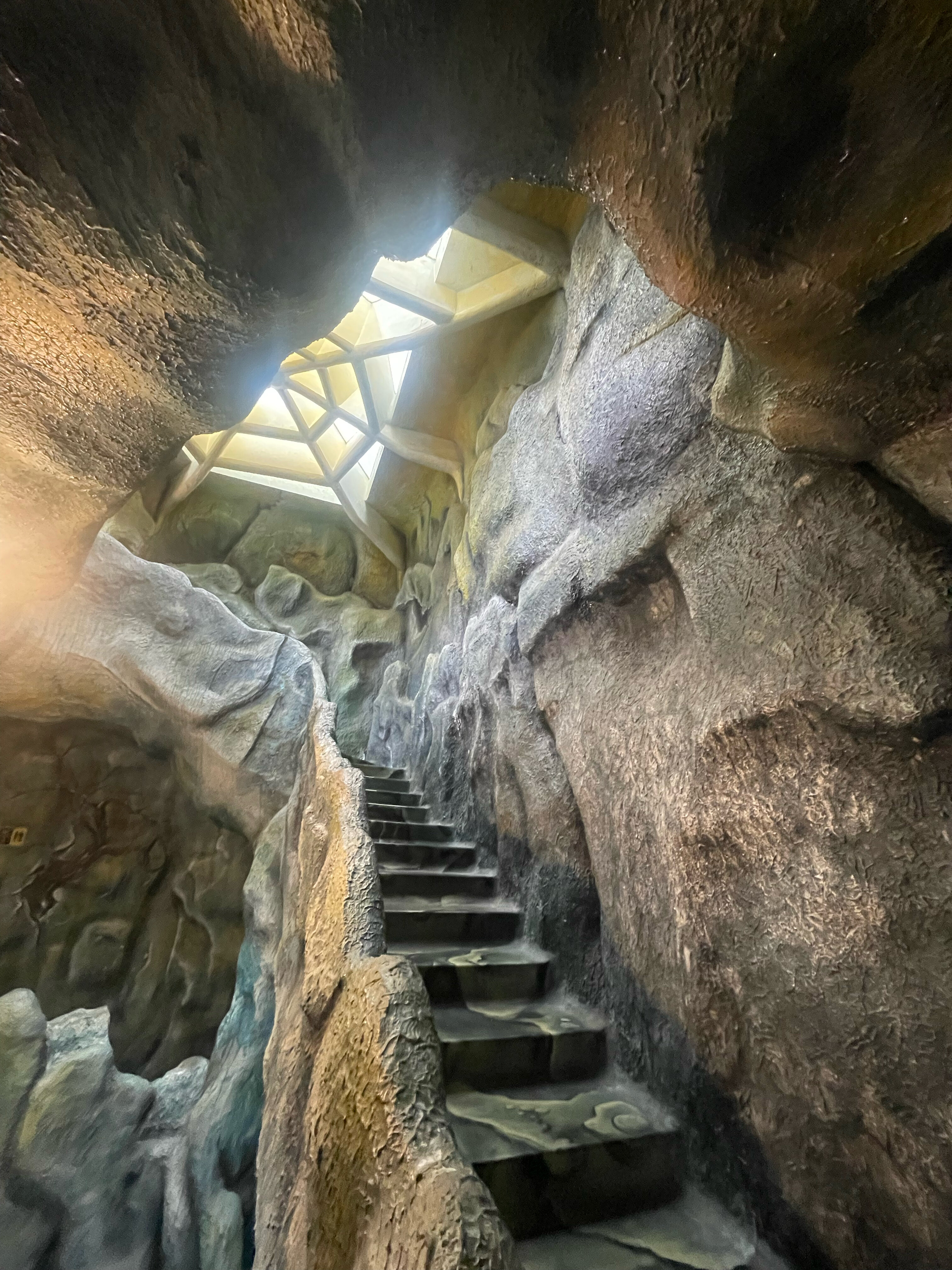 Фото Crazy House