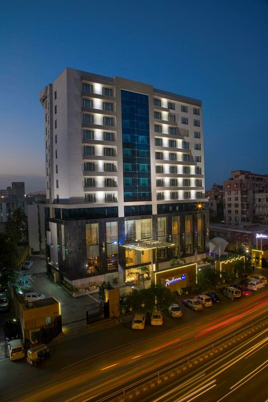 Гостиница Radisson Blu Hotel Ahmedabad в Ахмадабаде
