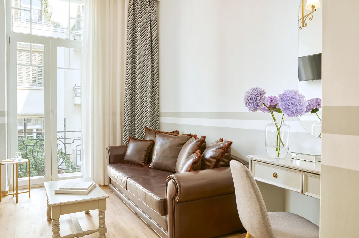 Фото Hotel Luxembourg