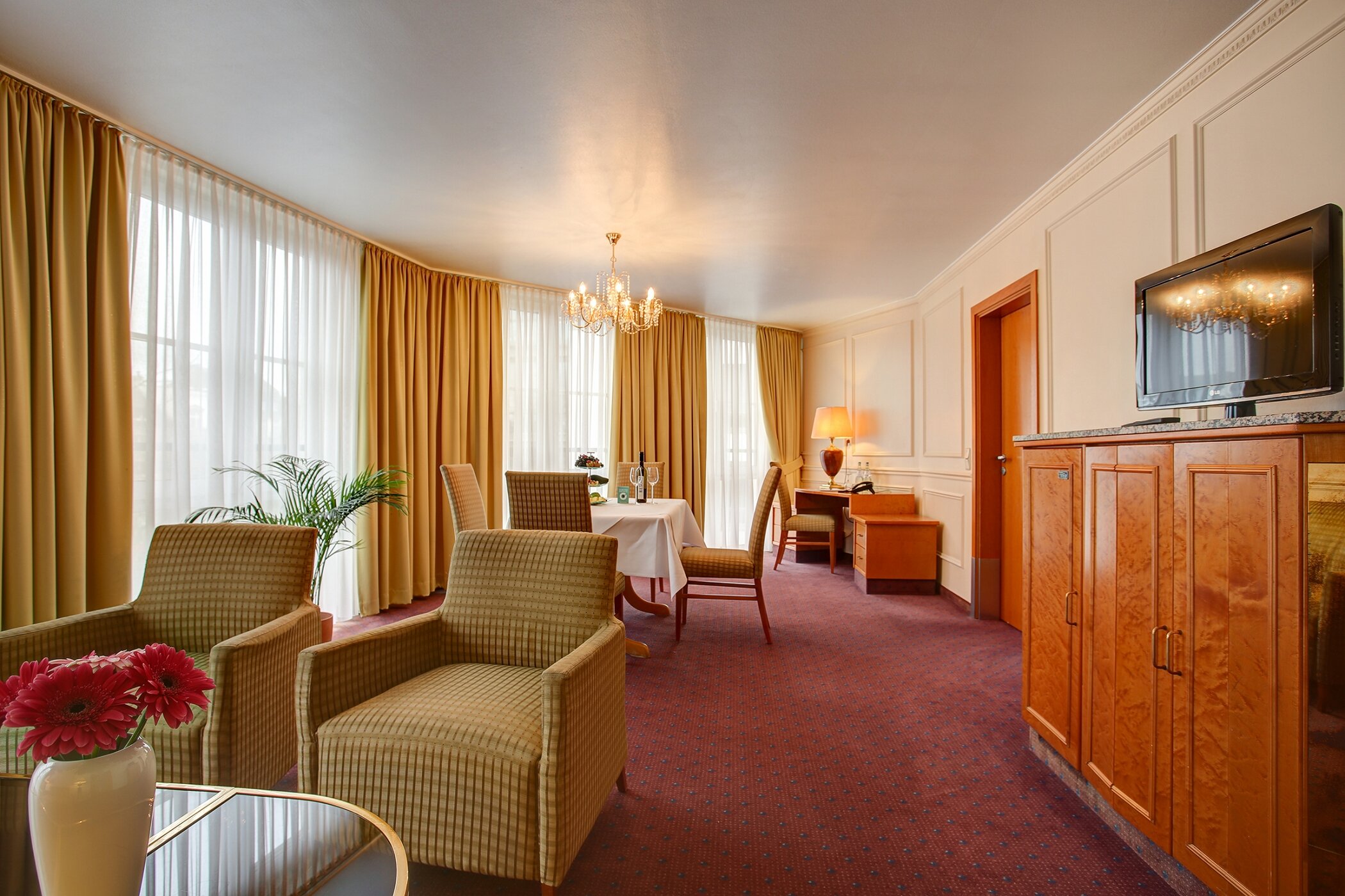 Фото 32053425581