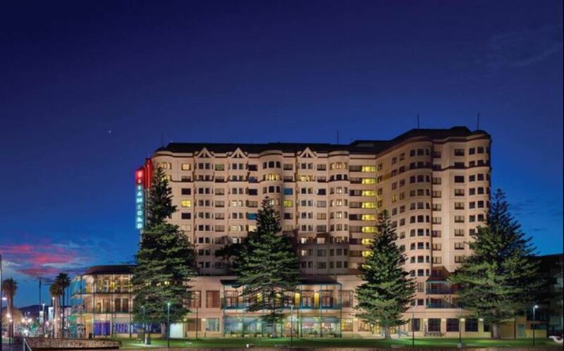 Гостиница Stamford Grand Adelaide