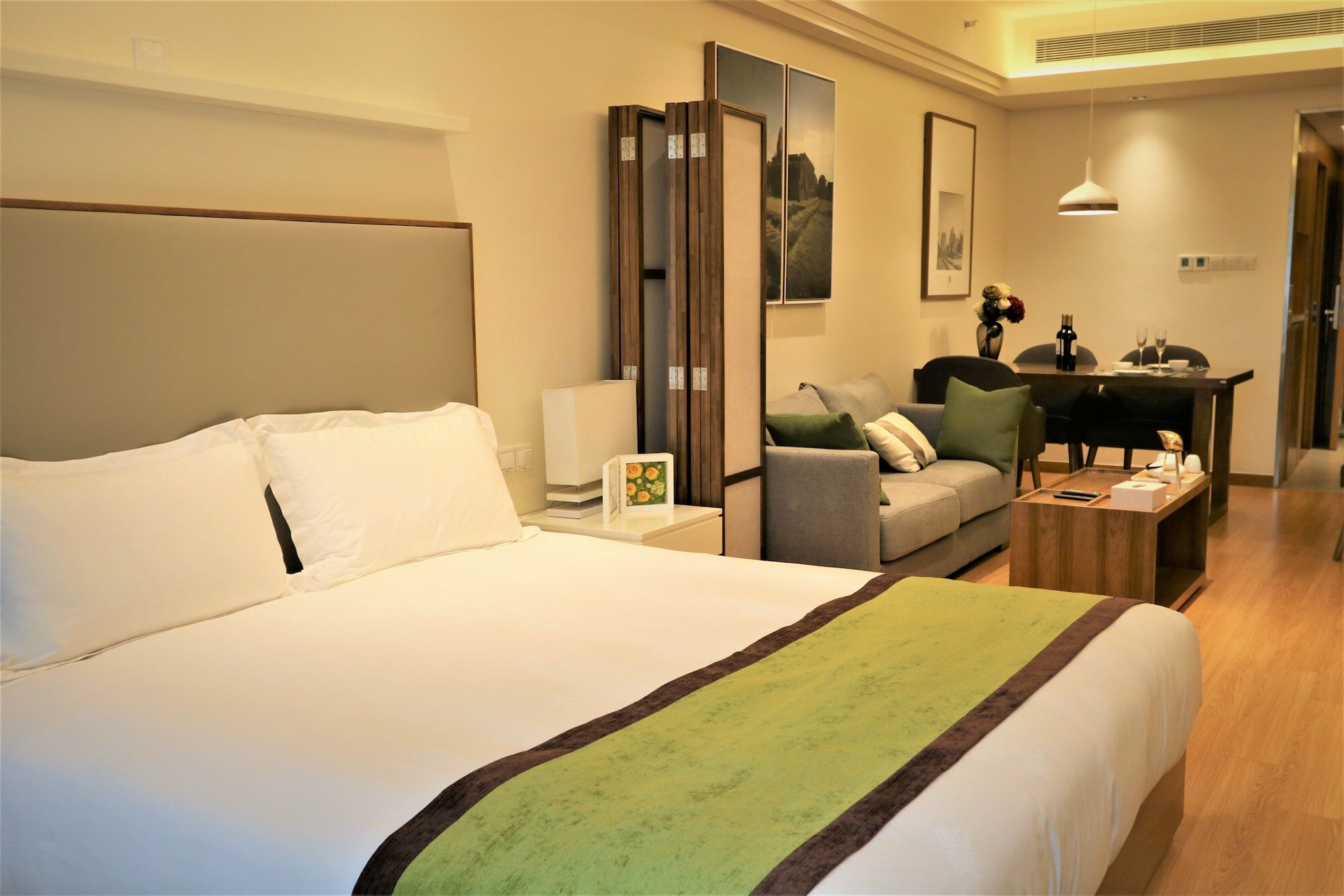 Фото Yujia Service Apartment Hebao Road
