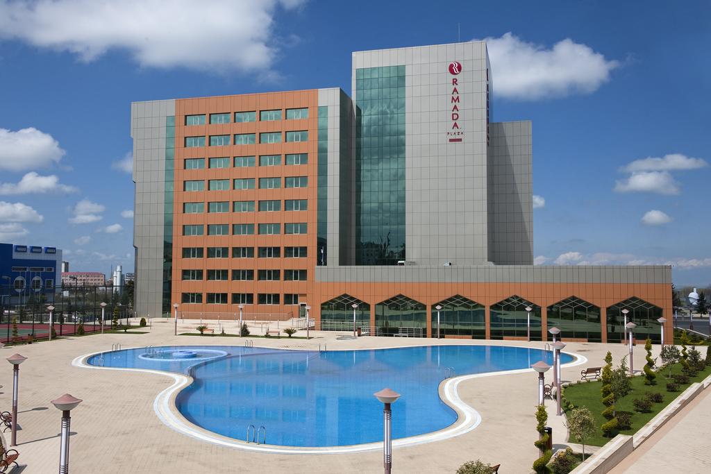 Фото Ramada Plaza by Wyndham Gence