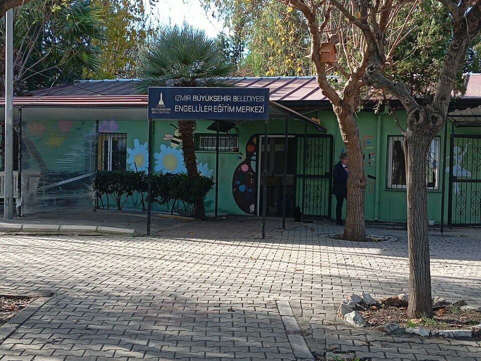 Educational center Izmir Metropolitan Municipality Disabled Education Center, Izmir, photo