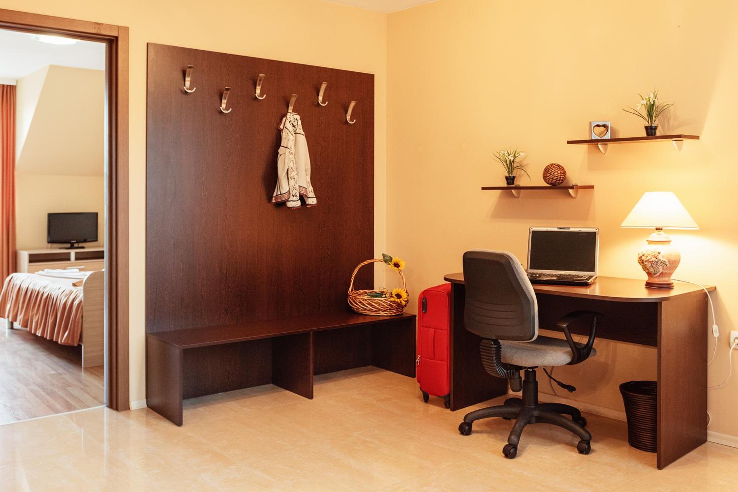 Фото Bright House