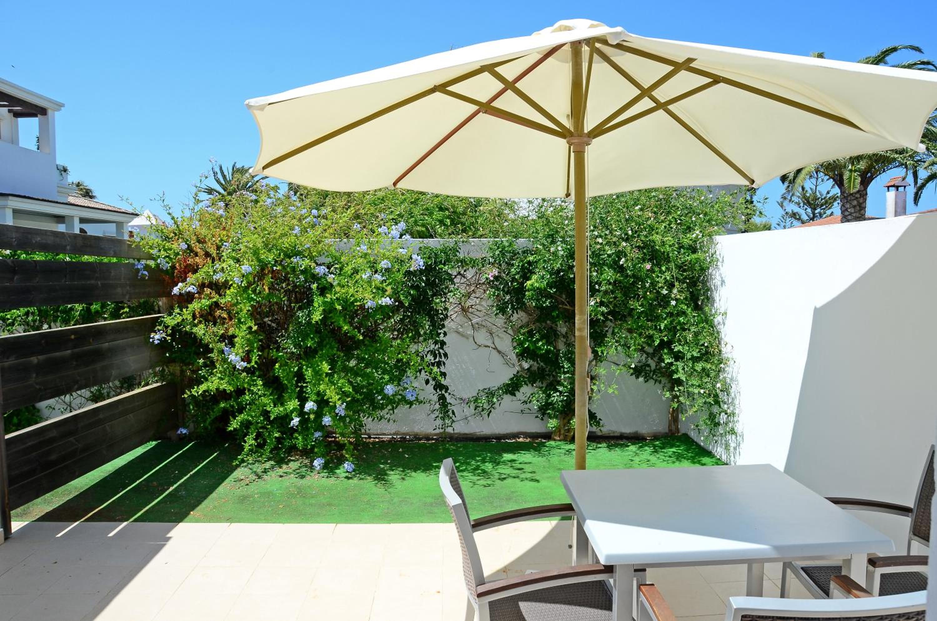 Фото Apartamentos Piedramar