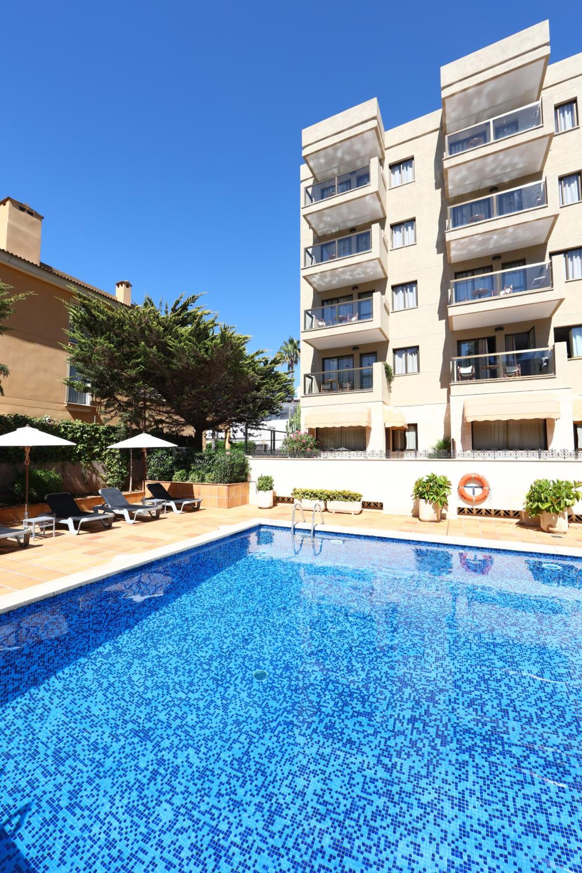 Фото Apartamentos Jade