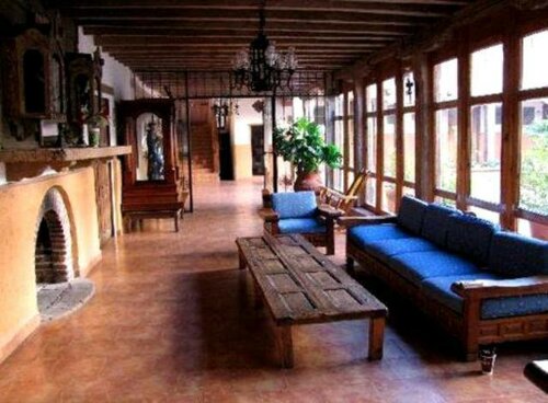 Гостиница Hotel Santa Clara в Сан-Кристобаль-де-лас-Касасе