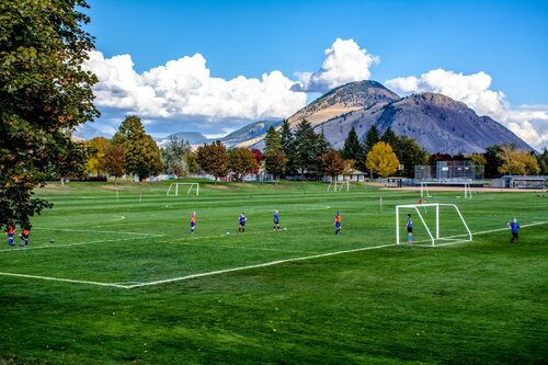Гостиница Holiday Inn Hotel and Suites-Kamloops в Камлупсе