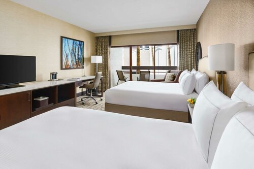Гостиница Hilton Phoenix Airport в Финиксе