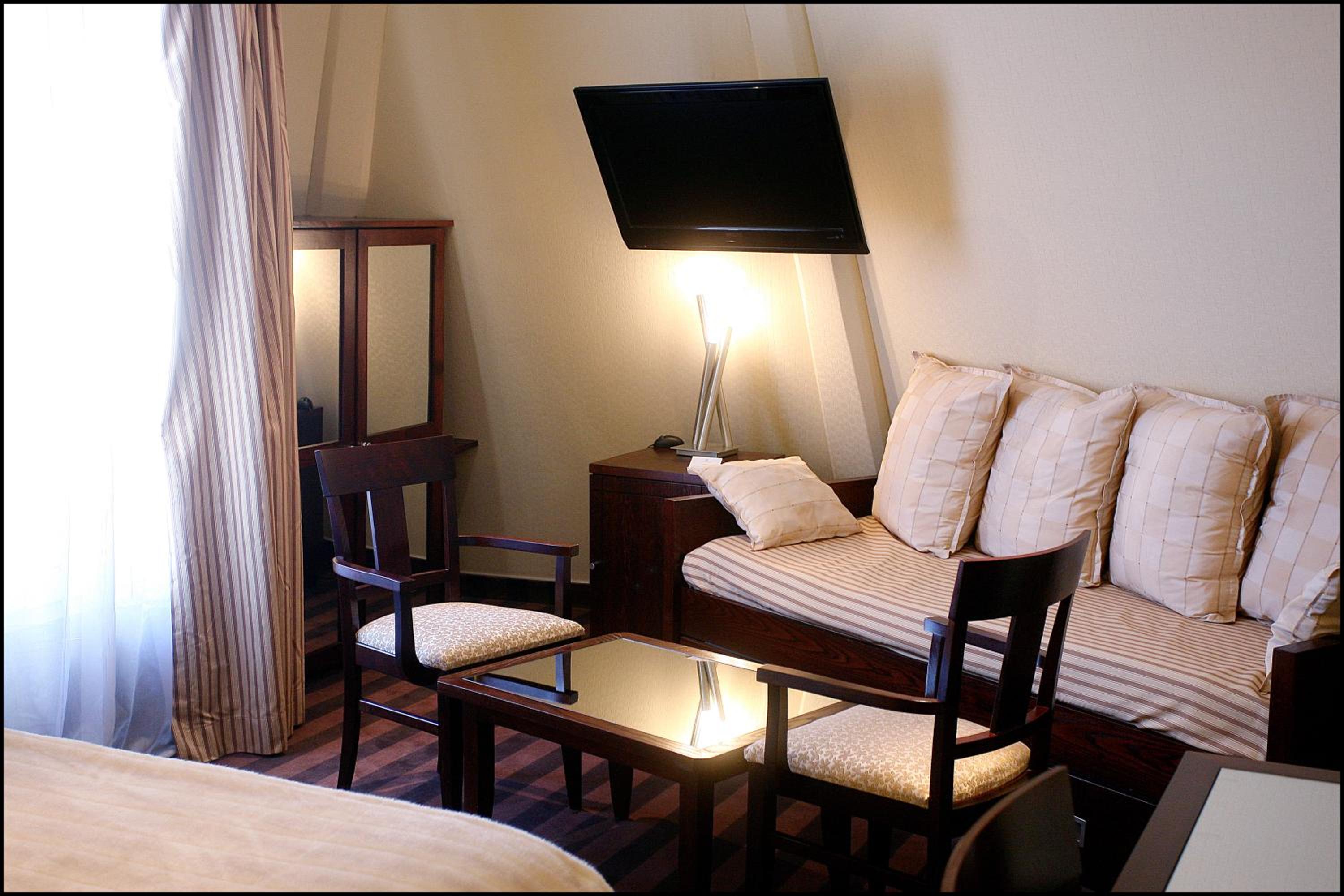 Фото Grand Hotel Francais