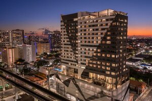 Гостиница Element Miami Brickell