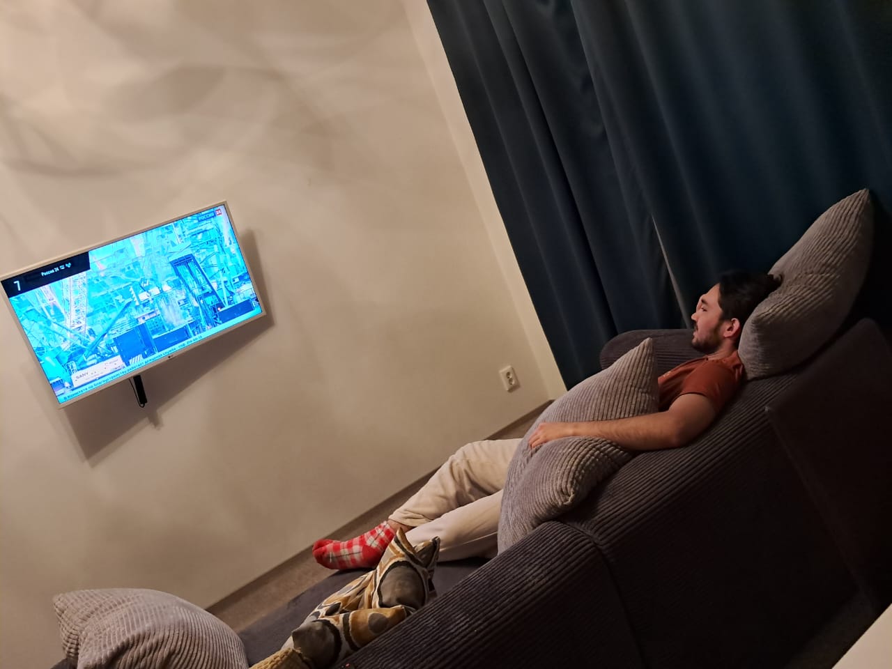 Фото Априори