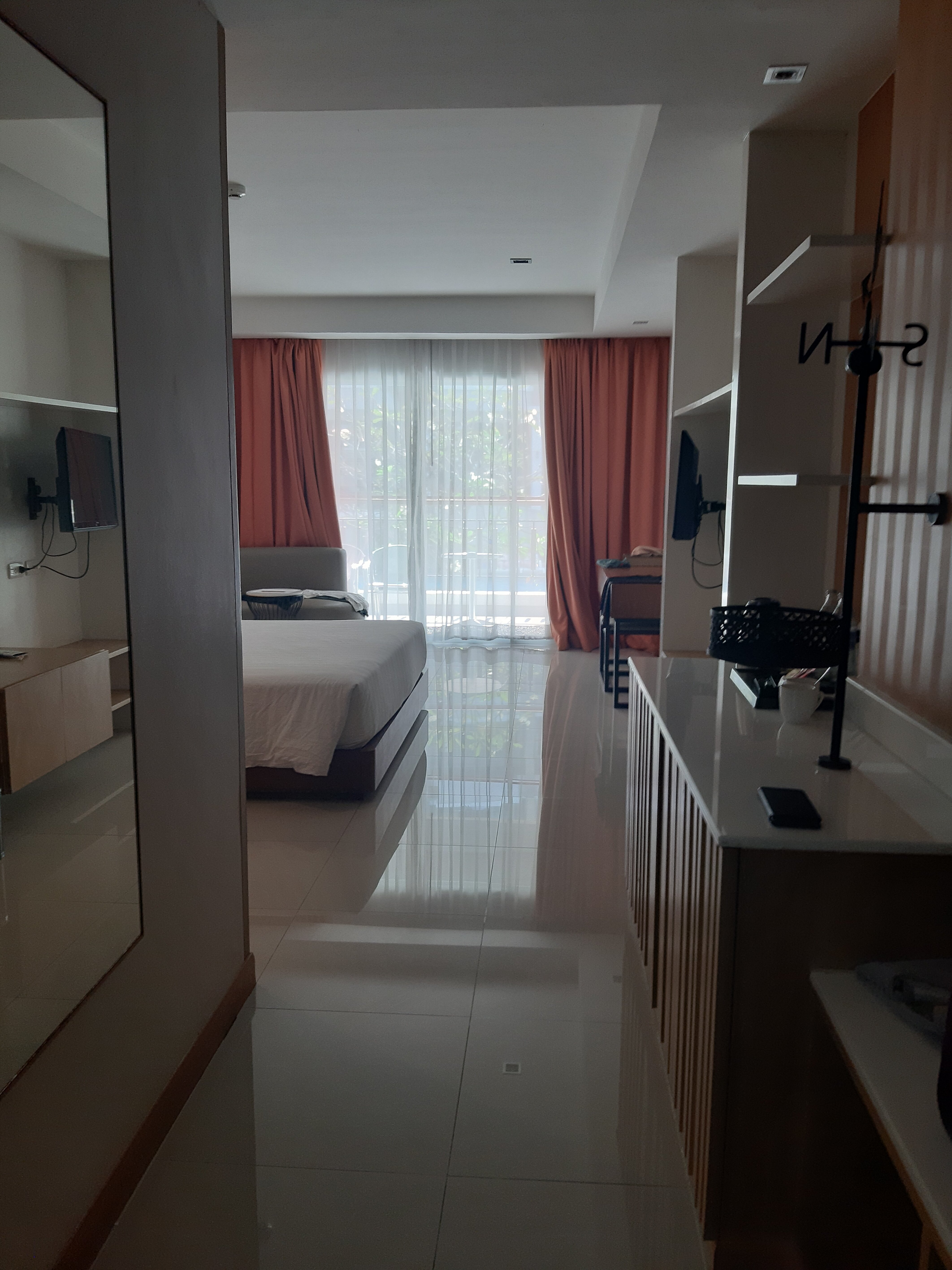 Фото Welcome World Beachfront Resort