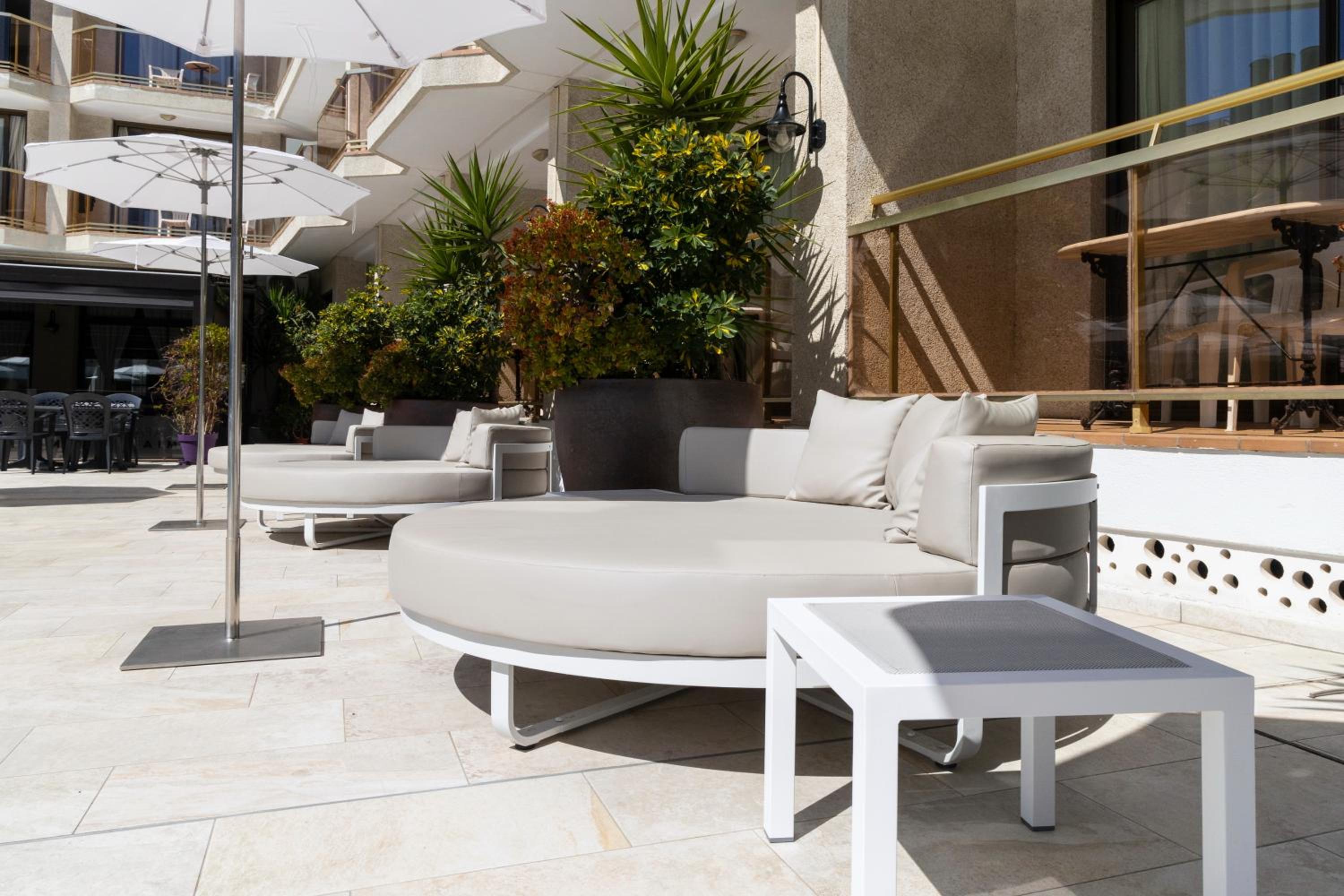 Фото Aparthotel Miami Park