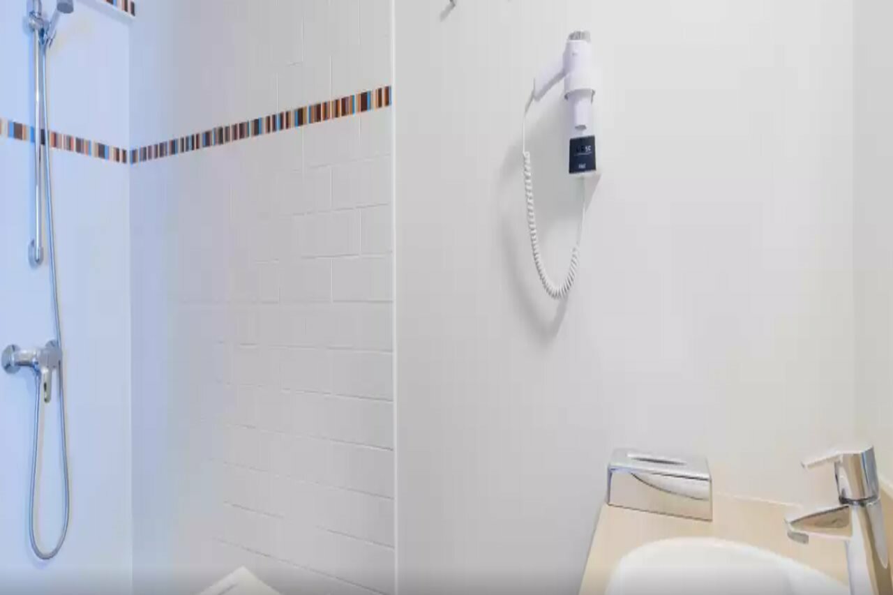 Фото Comfort Hotel Pithiviers